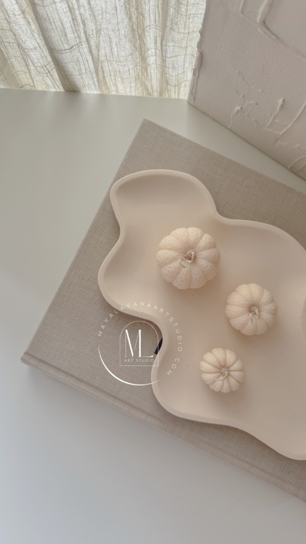 Set of 3 Minimalist Pumpkin Candles