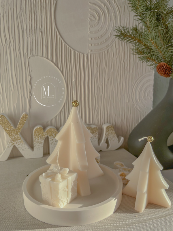 Minimalist Christmas Tree Candles