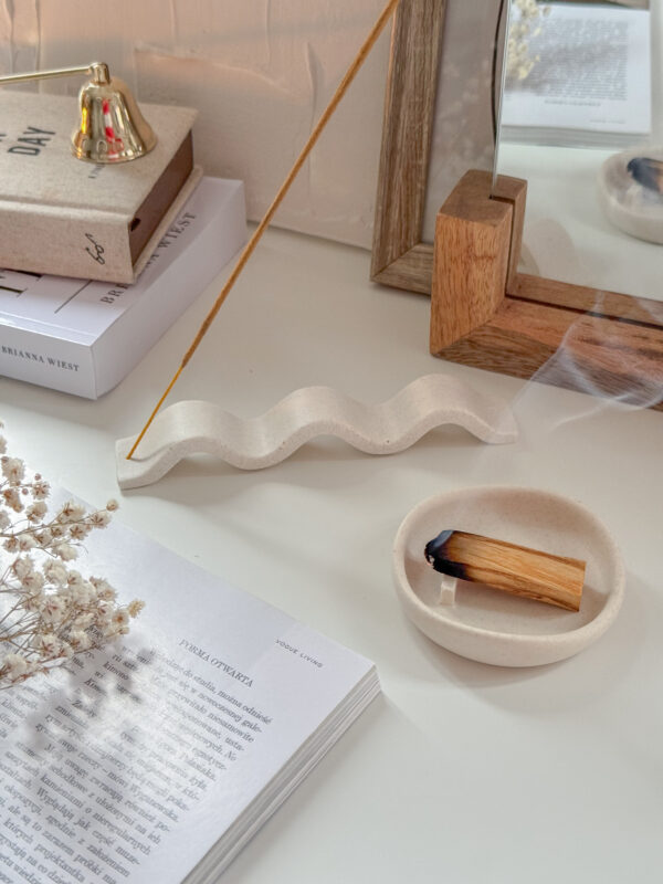 Wavy Incense & Palo Santo Holder SET in minimalist image style