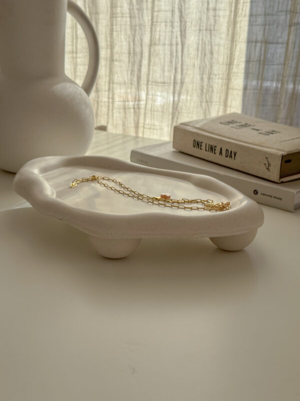Irregular Tray on Round Feet