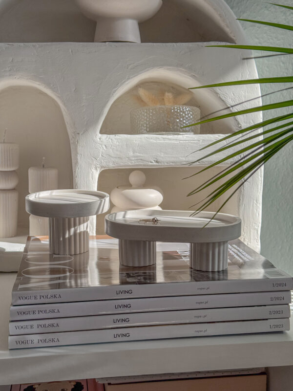 Minimalist Pedestal Tray Set