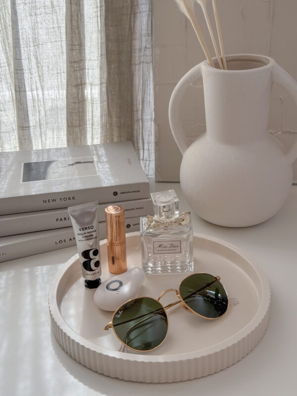 Modern Ribbed Round Tray