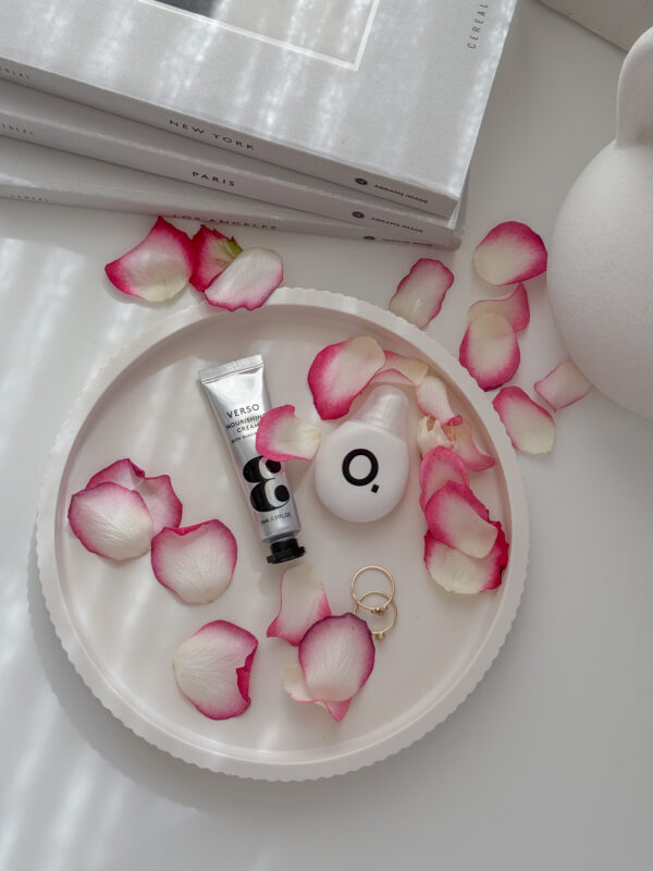 Modern Ribbed Round Tray